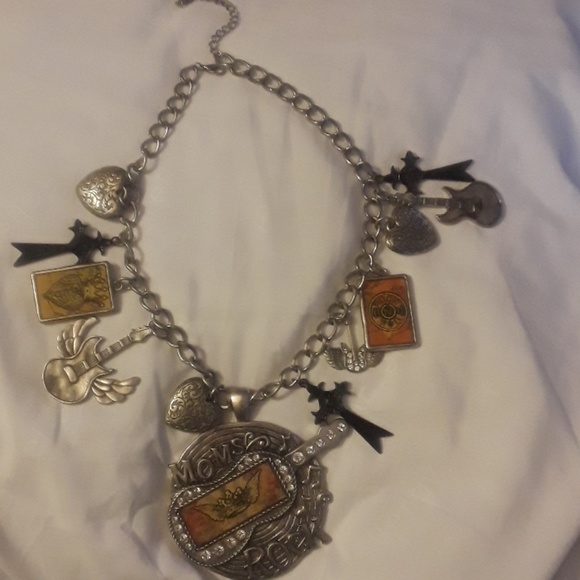 Vintage Necklace w/ Charms all around it - Picture 2 of 3